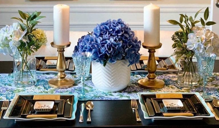 How to Set the Perfect Table with Fresh Flowers for Spring Gatherings
